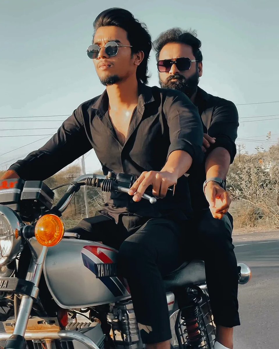 _Shaikh_Aarish_'s tweet image. 😎
#ShaikhAarish #SAarmy