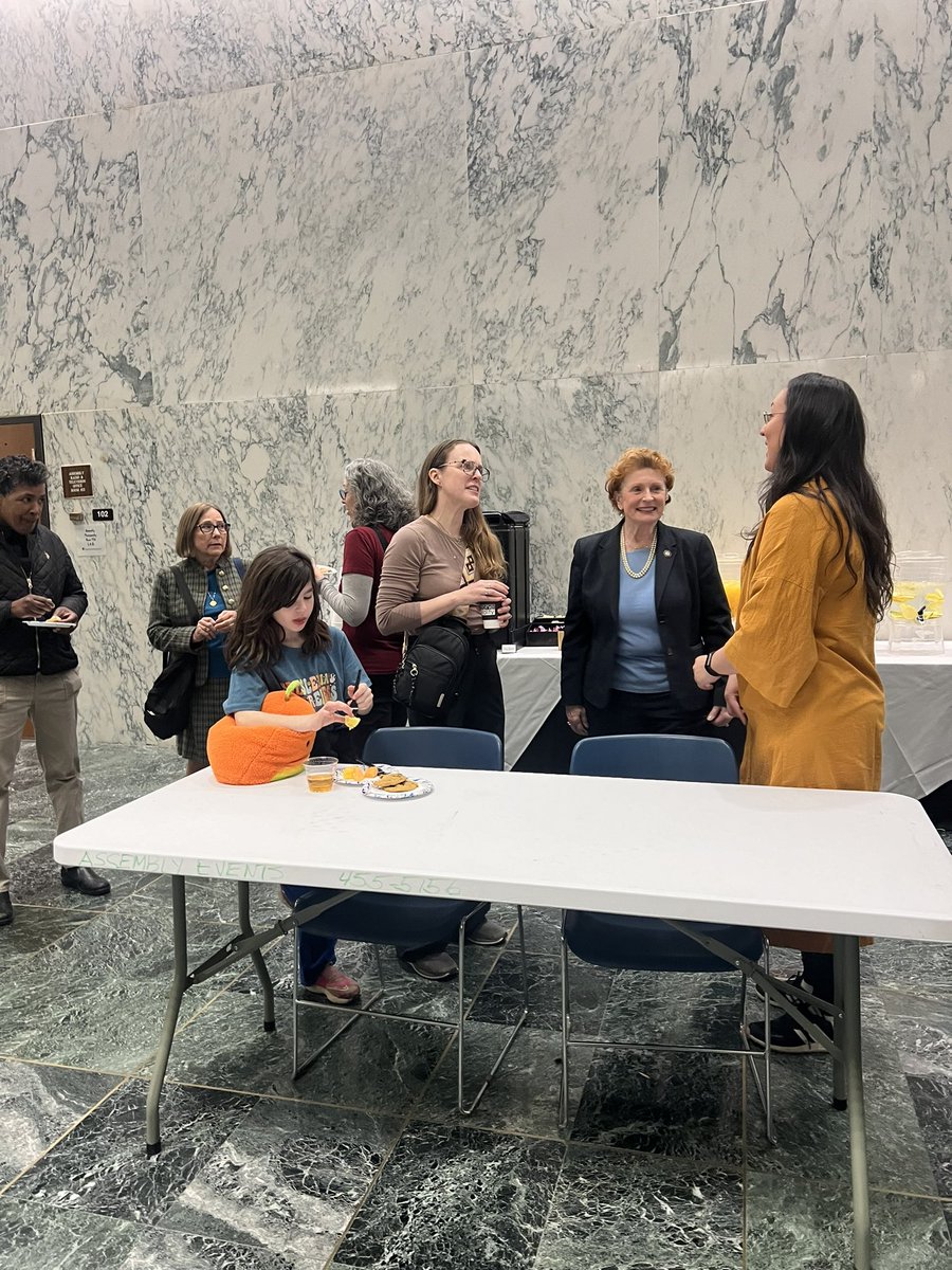 Jo Anne Simon 文雅麗 🟧 tweet media