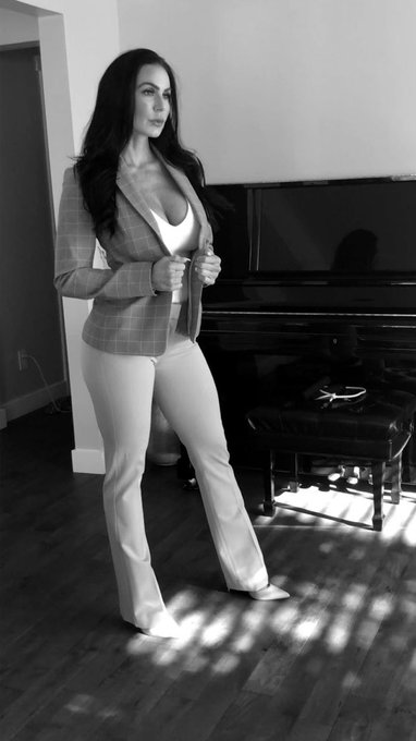 .   #ThursdayVibes #TBT https://t.co/7W03P1tyvj<a href="/tag/thursdayvibes"class="tags">#ThursdayVibes</a><a href="/tag/tbt"class="tags">#TBT</a>