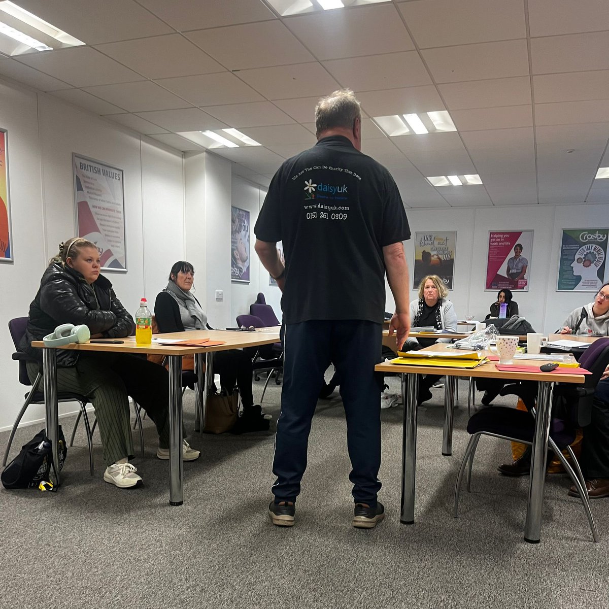 DaveKelly22's tweet photo. Another great training session training future teachers and TAs🙌 I discussed my journey, how I founded @DaisyInclusive and what we have to offer! 

It was great to see how engaged everyone was, I wish you all success in your future careers💙

#DaveKelly #blind #training https://t.co/GR5MC0gi8V