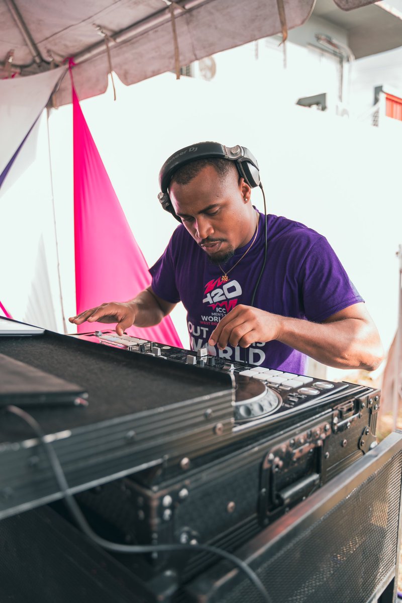 A lil throwback to the launch of one of the greatest games to be played ! The <a href="/T20WorldCup/">T20 World Cup</a> tournament is coming! 
📸: <a href="/chaso_media/">Chaso Media</a> 
#t20worldcup
#outofthisworld 
Site for tickets online tickets.t20worldcup.com