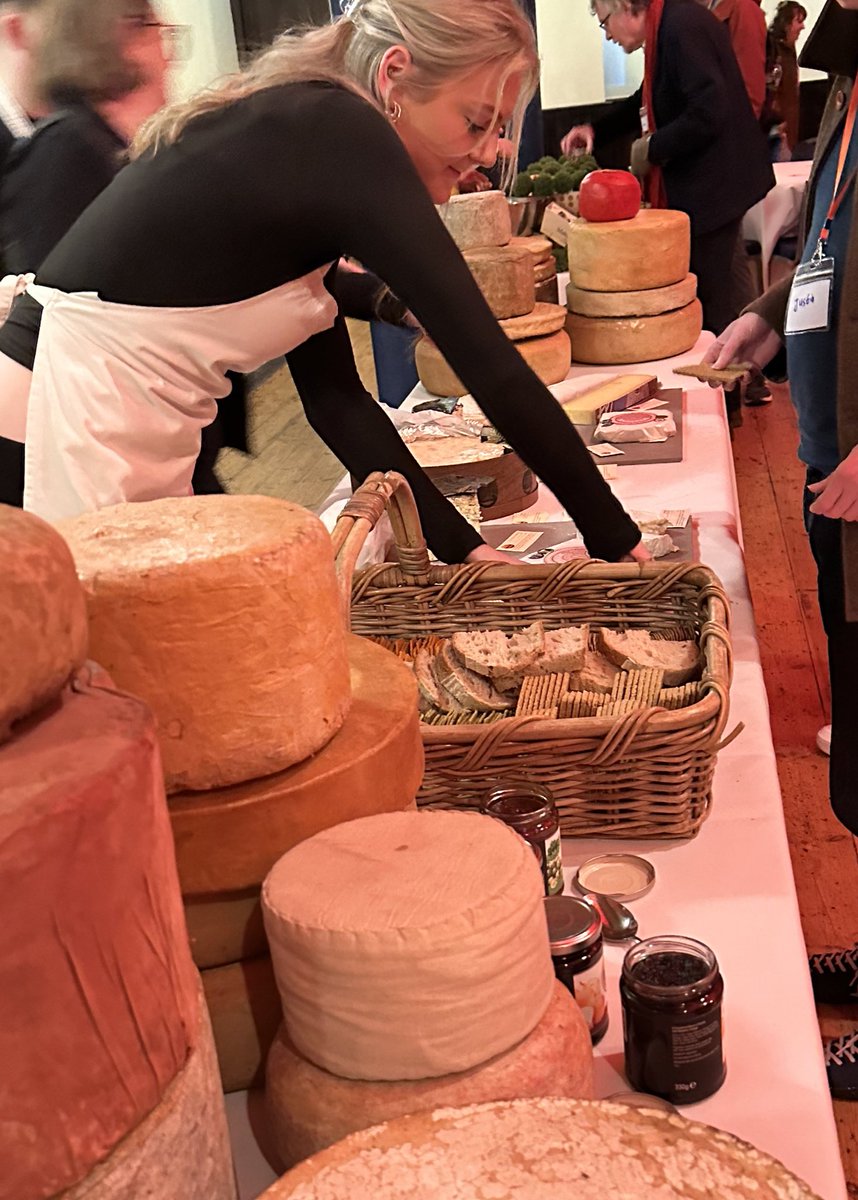 pidster's tweet image. Traditional cheese mountain #monkigras