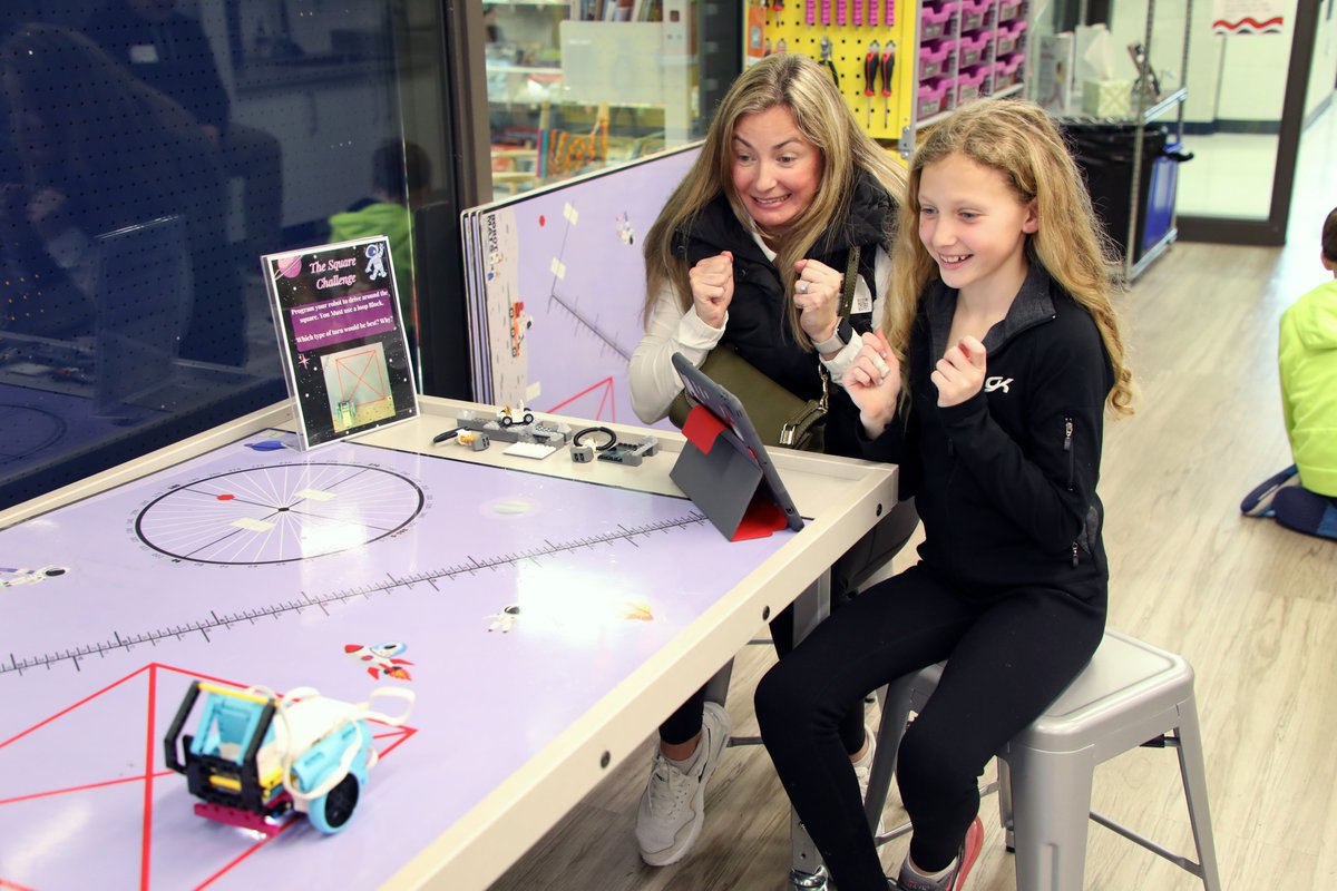barrington220's tweet photo. SPACE SPIKE: During STEM (Science, Technology, Engineering, Math) class today, Hough Street 4th graders demonstrated their learning by teaching their parents how to program robots to complete a space mission! 🛰️🪐🚀#Unifiedfor50 https://t.co/csWUE1iIZy