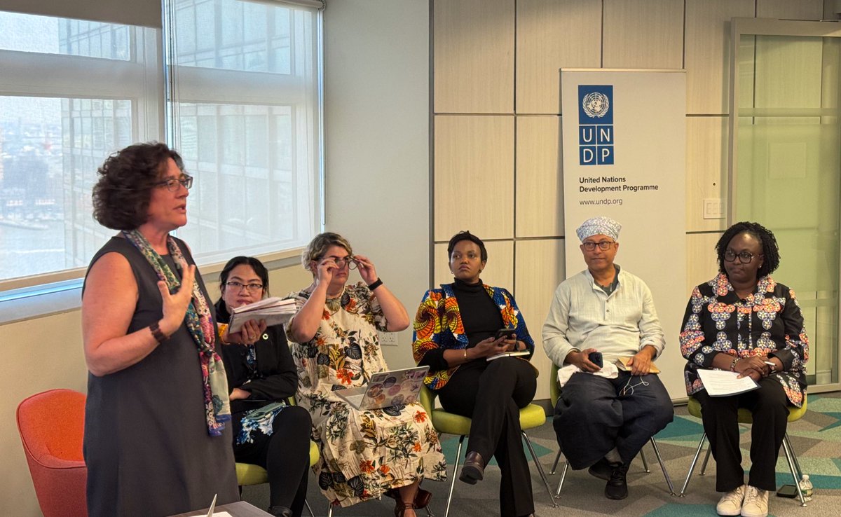 Joining our panel discussion on ‘Gender Transformative Policies to Achieve Universal Access, Digital Inclusion, and Digital Equality’ are @jane_munga, @OsamaManzar, @DrShikoh, @paulaligia, and @YuPing_Chan, with @SoniaJorgeICT4D as moderator