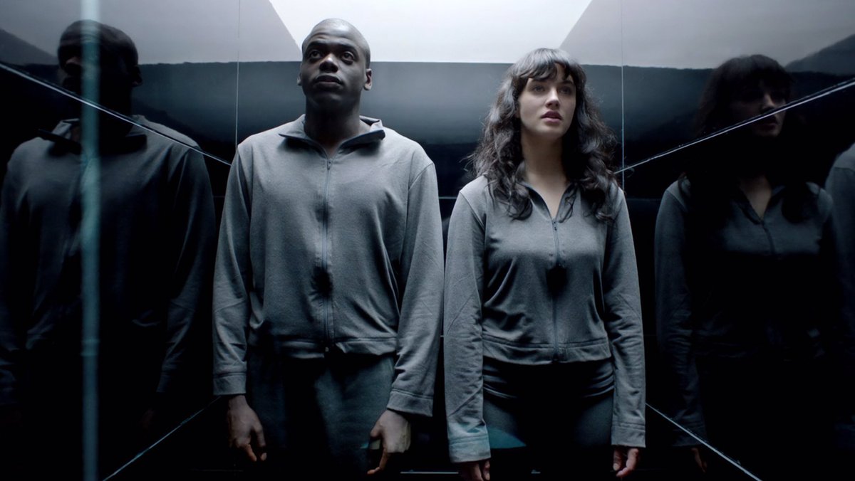 Black Mirror, 6 yeni bölümle 2025'te geri dönüyor.