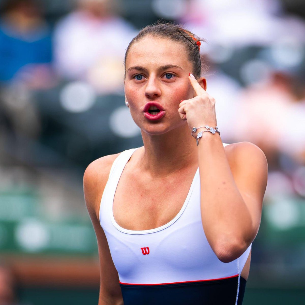 RelevantTennis's tweet photo. MARTA TO THE SEMIFINAL! 🇺🇦

Marta Kostyuk defeats Potapova by 6-0 7-5 to reach  the semifinals of Indian Wells.

Up to #8 in the Race.