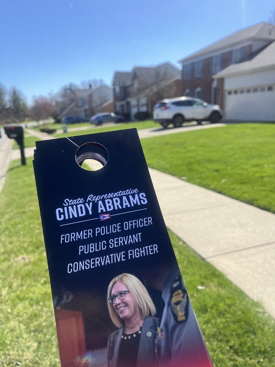 AbramsforOhio's tweet photo. We’re in the final stretch leading up to Ohio’s primary on Tuesday and #TeamAbrams is out in full force. Mark your calendars and remember to vote for a proven conservative on March 19th! https://t.co/u4GgC8xTKH