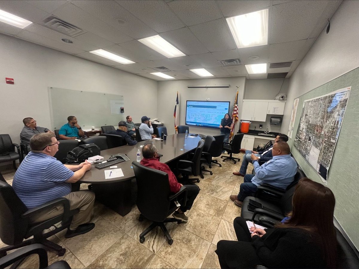 mcwanepi's tweet photo. McWane Plant &amp; Industrial participated in a "Day of Water" to provide CEU training hours covering water and wastewater topics with several of our sister McWane Companies. Bring a "Day of Water" training to you! #mcwaneplantandindustrial #dayofwater #ceutraining https://t.co/zmAz4GJ7yE