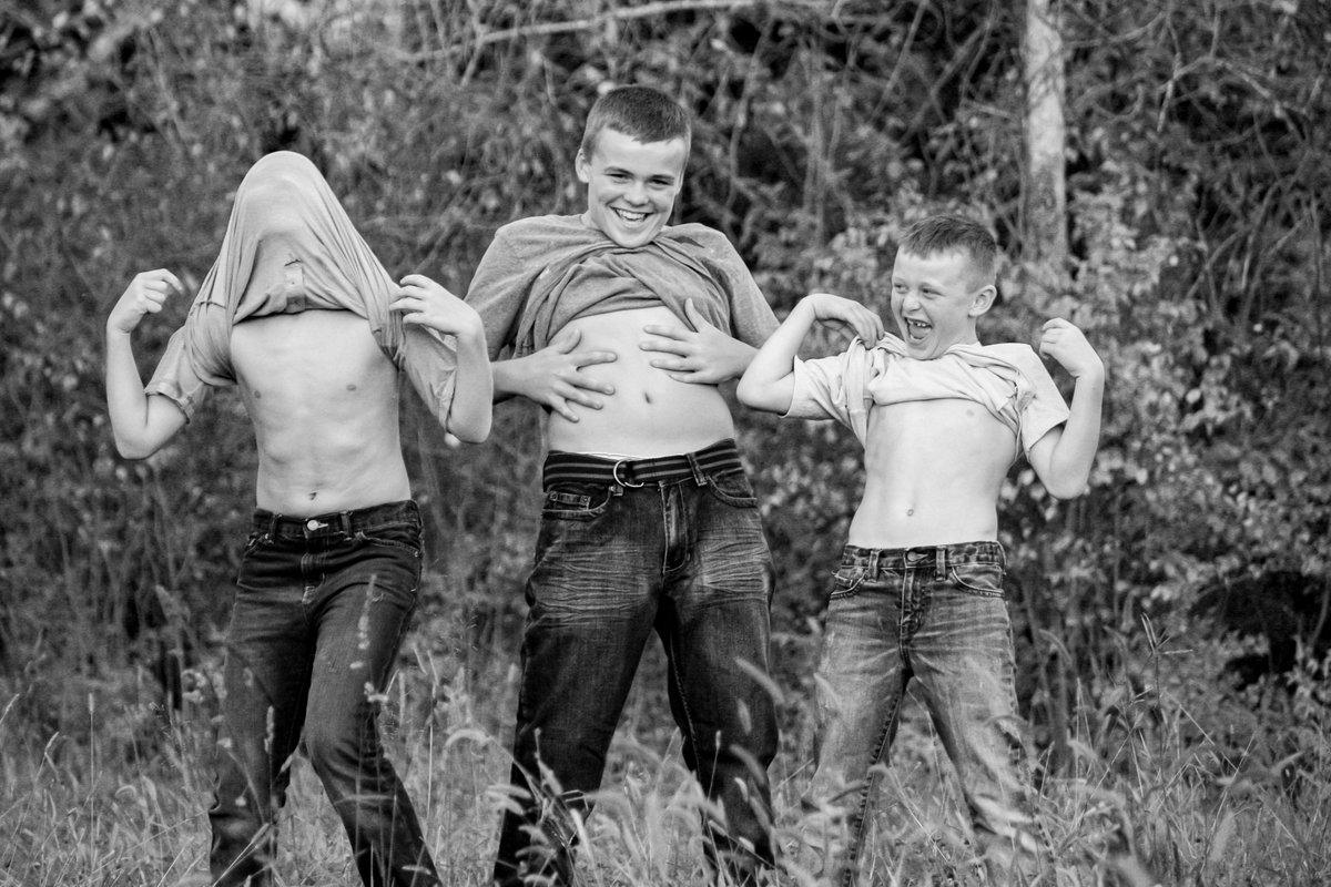 ActionShotsKC's tweet photo. Yes, I want to get the shot where everything is perfect! BUT I also want to capture the memory of how your kids truly are! These aren't the images I have on my wall, but dang it if I don't smile every single time I look at them. Just get in the picture! #storyofmylife https://t.co/H0hjIdIbHp