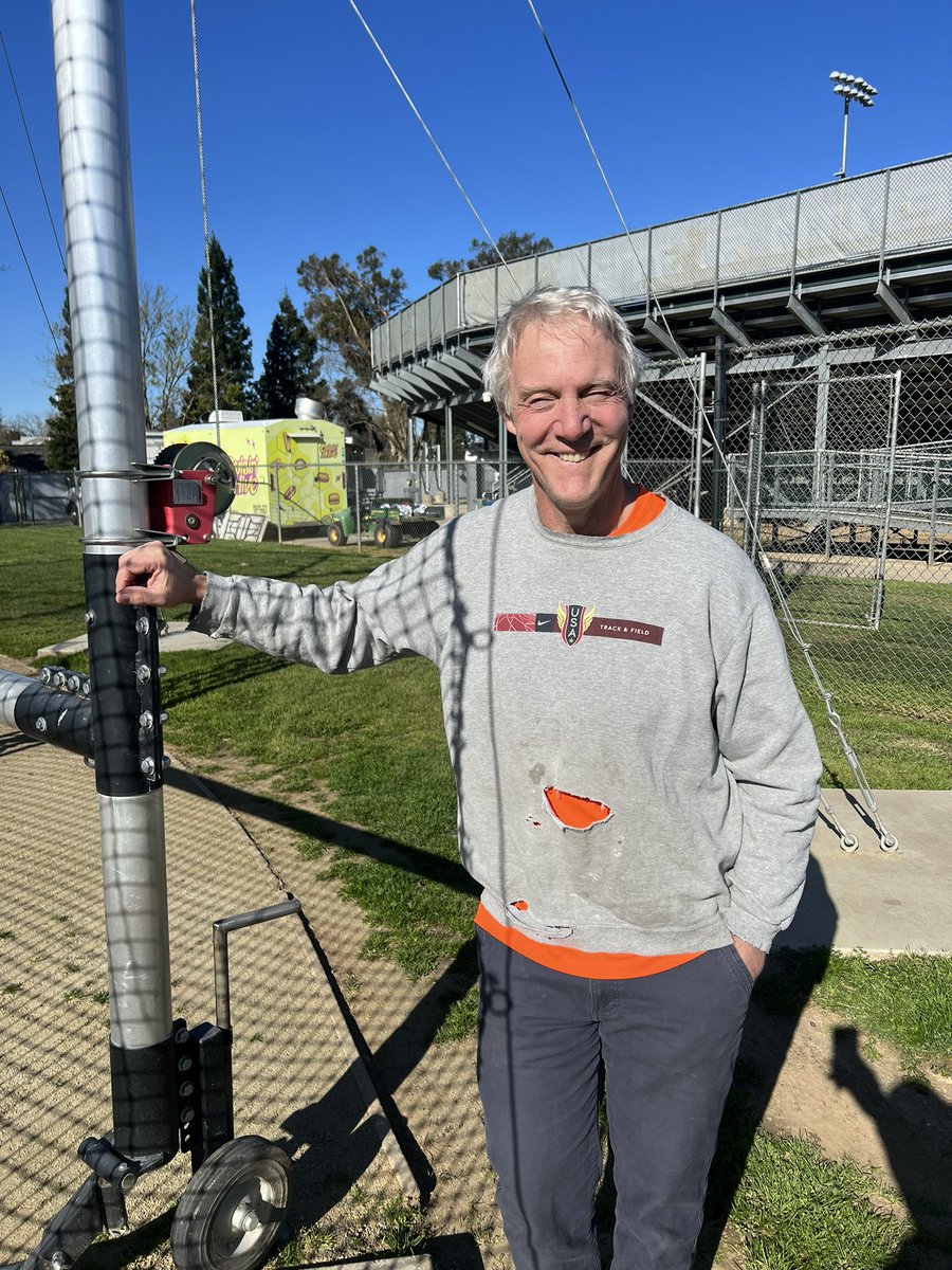 SacKenny's tweet photo. Thanks Lance Deal for coming out to our campus to give our hammer cage an adjustment/tune up. Your time and energy is appreciated by our staff and student-athletes. 

#FormerAmericanHTRecordHolder https://t.co/Wf40wC8IOS