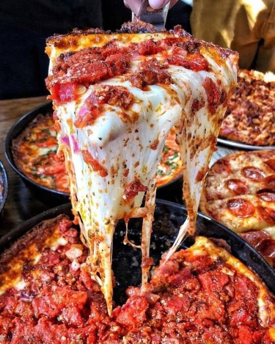 Pizza please 🍕