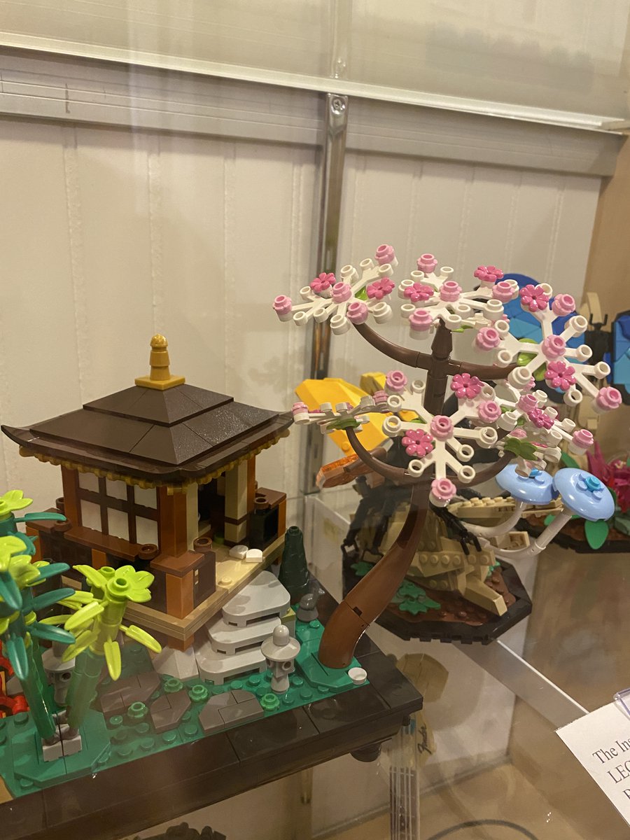 Congratulations to Sidney for being the Bloomingest community in Greater Victoria!   

The Greater Victoria <a href="/FlowerCount/">Greater Victoria Flower Count</a> reports that over 17,405,634,740 of the 38,031,937,388 blooms were in Sidney! Although we think they may have forgotten to count a few... 😄