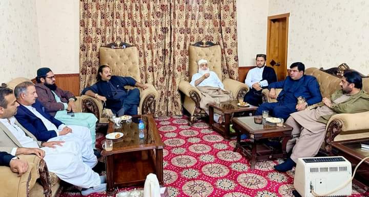 محسن ہاؤس
جمعیت علمائے اسلام بلوچستان  صوبائی امیر حضرت مولانا عبد الواسع صاحب کے زیر صدارت پارلیمانی اراکین کا اجلاس جاری