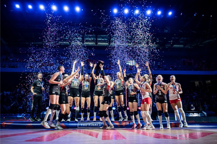 📍 PGlobal'in raporunu, her satırın altını çize çize okumanızı öneriyorum. Çok değerli bilim adamlarımız tarafından hazırlanan bu rapor, 2016 Rio'dan hareketle ülkelerin spor başarısını ölçerken, bize veriye dayalı spor yönetimi konusunda net bir yol çiziyor.

Rapor uzun, size