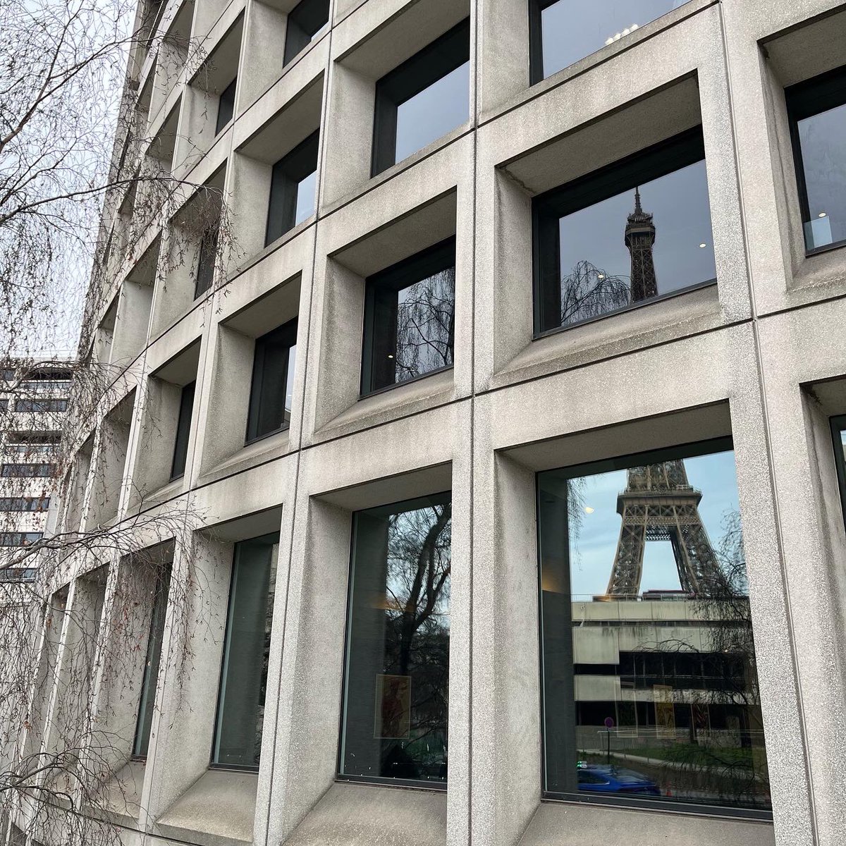 View_points's tweet image. Iets voor jou @MartjanKuit ? Parijs maar dan anders #brutalisme #modernisme