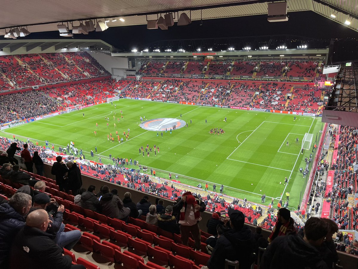 My view for tonight 😍
#LFC #EuropaLeague