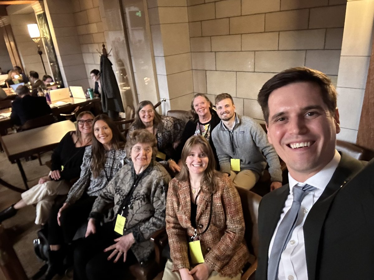 Today I had some very special guests at the Capitol, including my grandmother! 🥰🥰