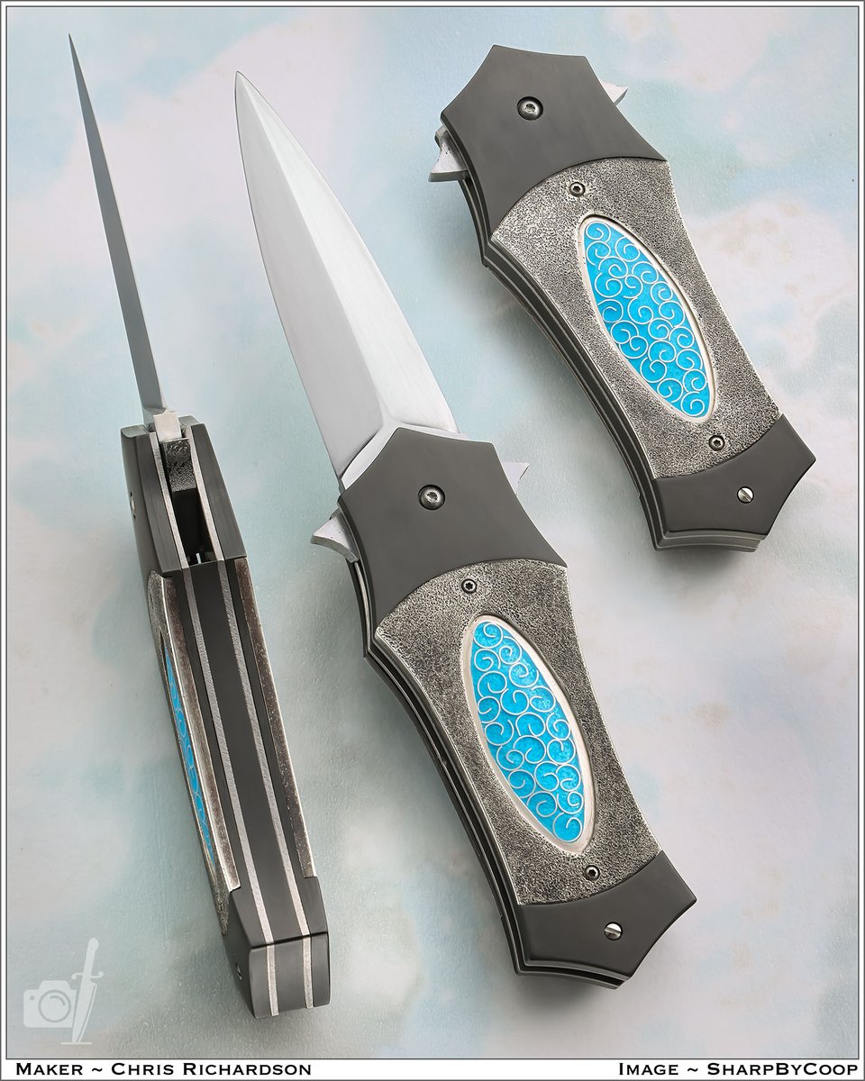 SO creative and articulate. @CR_OK Chris Richardson includes silver and enamel inlays with a stained-glass window effect. 

3.5' CPM154, Flipper opening tabs, Zirconium bolsters, and titanium body.

Chris' designs are superb. Follow him to agree!

Thanks Chris!