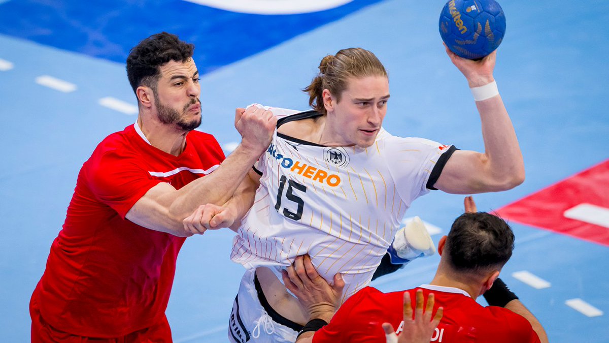 DHB_Teams's tweet photo. ✌️ Punkte sind uns sicher! 😊
Mit diesen Bildern verabschieden wir uns aus dem heutigen Spieltag. Well done, Boys!🙌
📸 Sascha Klahn #GERALG #roadtoparis #WIRIHRALLE #aufgehtsDHB #Handball https://t.co/m2c9xwN1C7