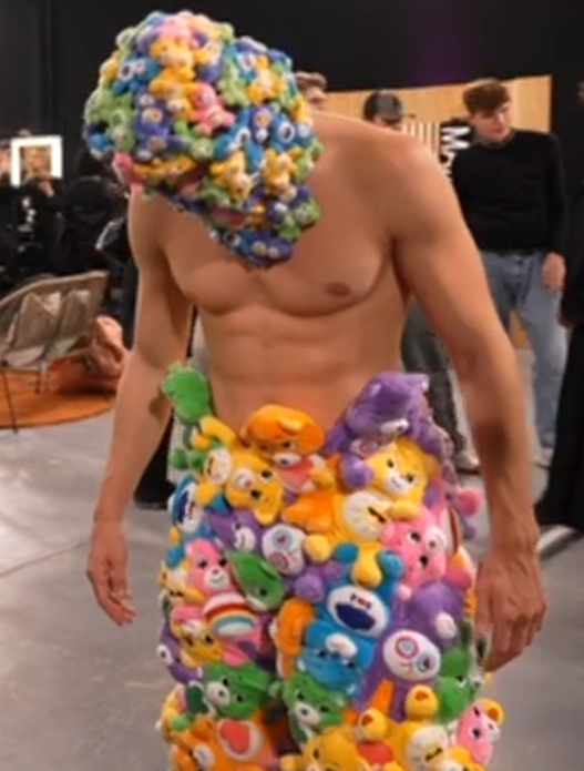MiddleWingGone's tweet photo. Lach nicht über meine Mode... #gntm 
Die Mode: https://t.co/99VXbKHMrk