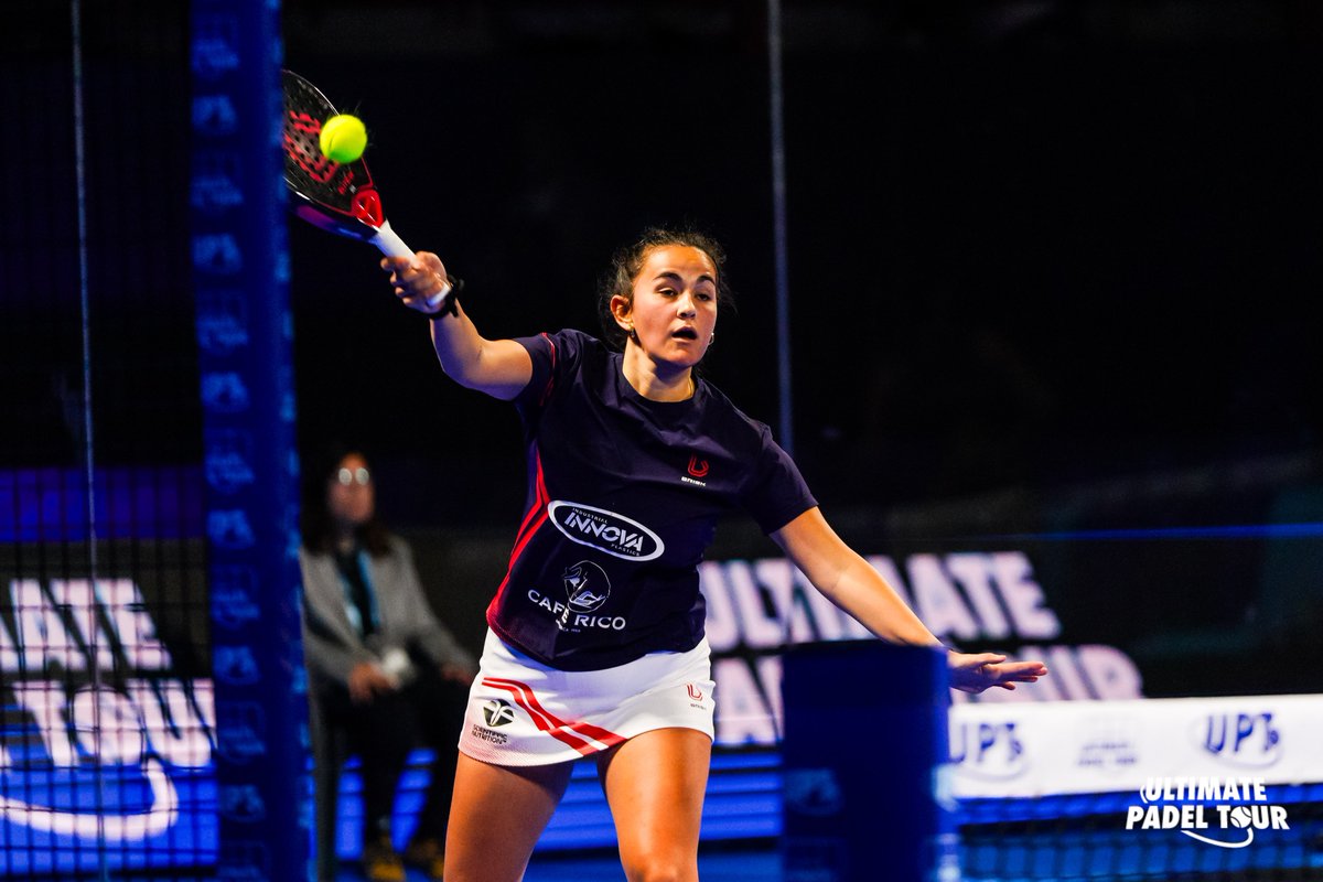 UltimatePadel's tweet photo. #UPTLeganés🥒
1/4 final 🚺 Femenino

👏 Jimena Velasco &amp; Noa Cánovas
🆚 6/4-6/2
👋 Ariadna Cañellas &amp; Teresa Navarro

📍La Cubierta de Leganés
🔢 Marcador en directo 👉 https://t.co/ZBUxCOUsXo

#ultimatepadeltour #LiberaTuPasión https://t.co/8OL7iQ7kyL