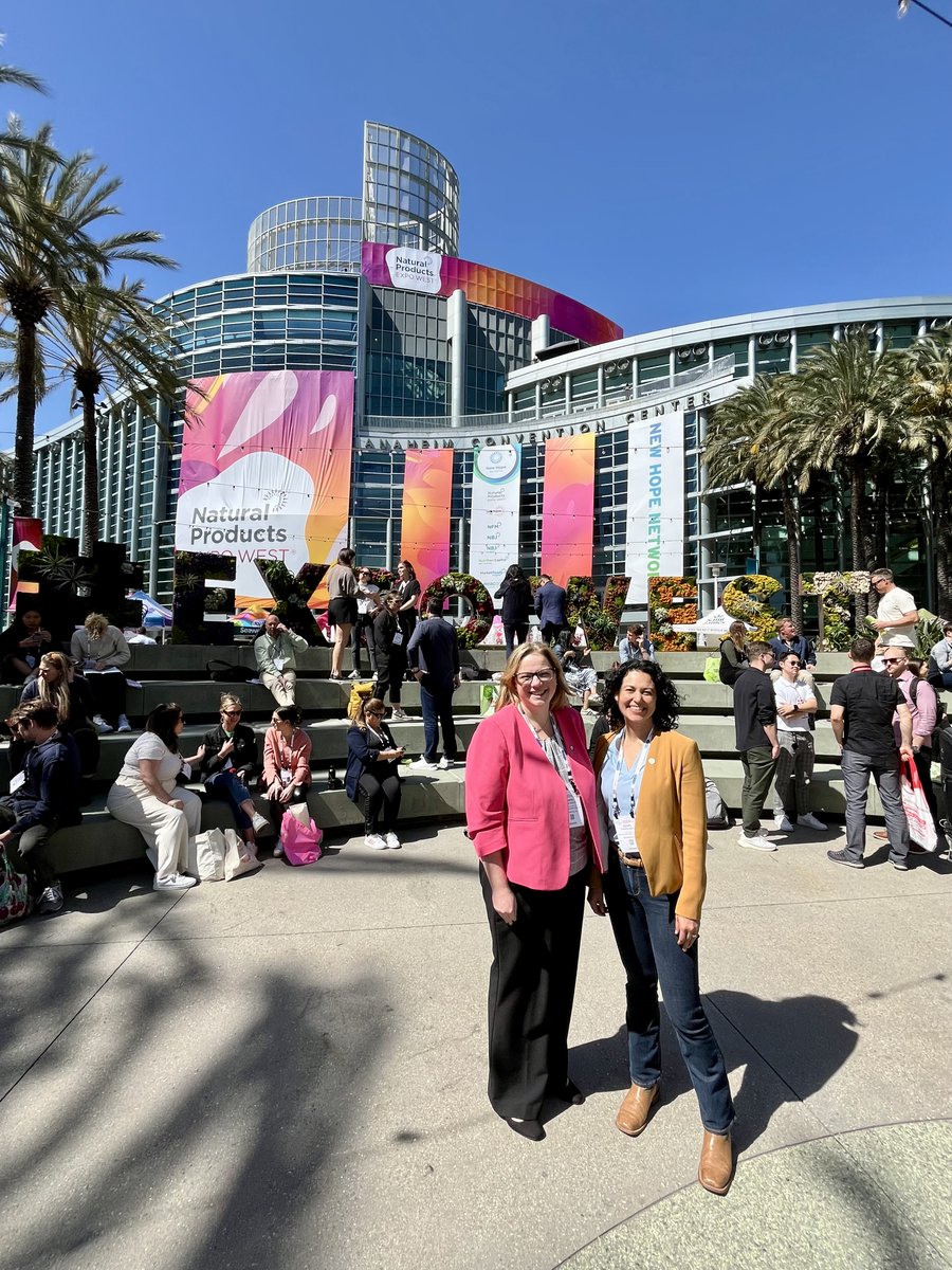 That's a wrap at #ExpoWest! Thanks so much @NatProdExpo for having me on this beautiful day in the Golden State for today's fireside chat!