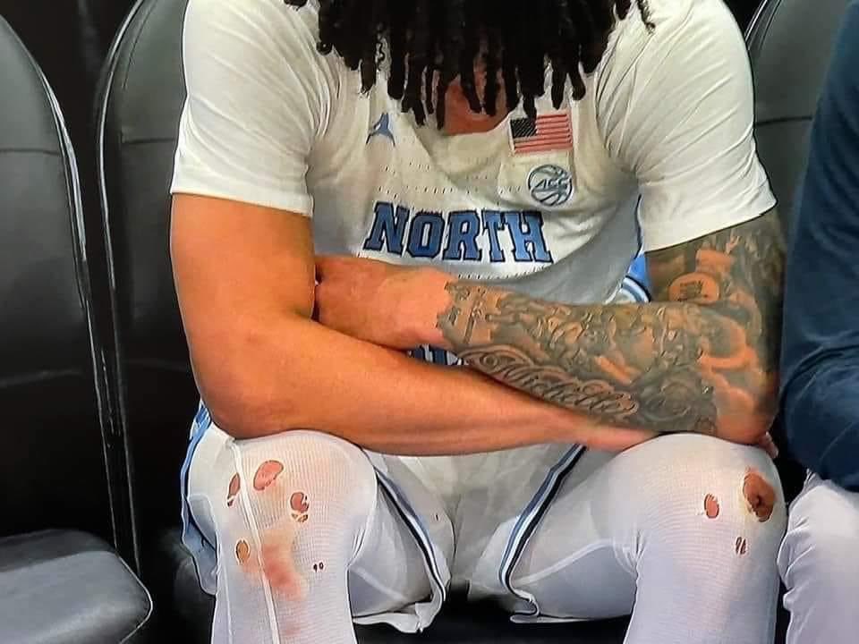 Jayy_Hardyy252's tweet photo. This photo is an example of what Elliot Cadeau means for this team. https://t.co/OJjGYbMpUO
