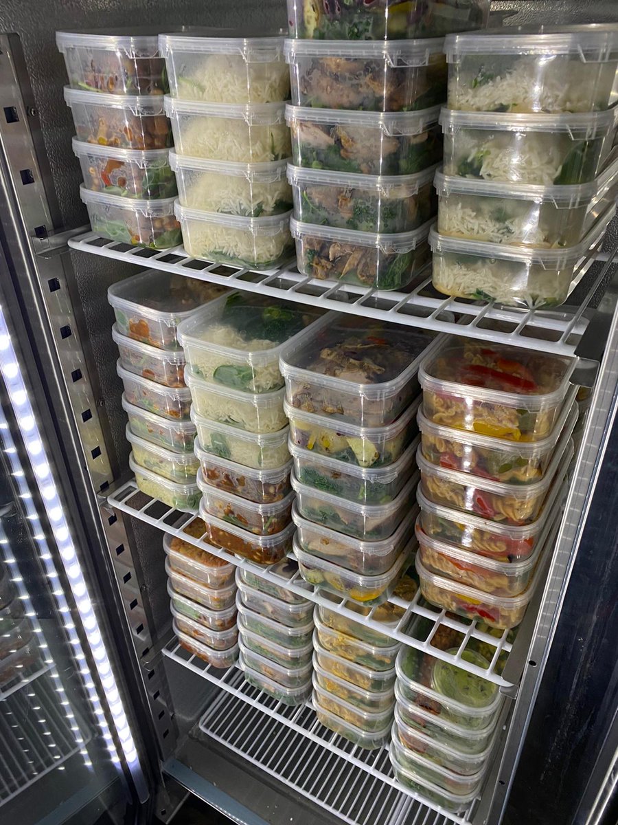 cleancutkitchen's tweet photo. Lock in your meal prep orders with Clean Cut Kitchen and enjoy hassle-free, nutritious meals delivered straight to your door. Don't miss out on next weeks delivery – place your order today! Link in Bio...

💪🥗 #MealPrep #HealthyEating #Convenience https://t.co/JCSbQSW5ZC