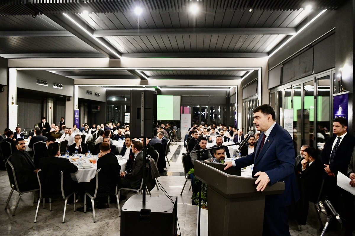 Vali Vasip Şahin, İlim Yayma Cemiyeti Ankara Şubesince  tertip edilen İftar programına katıldı.
