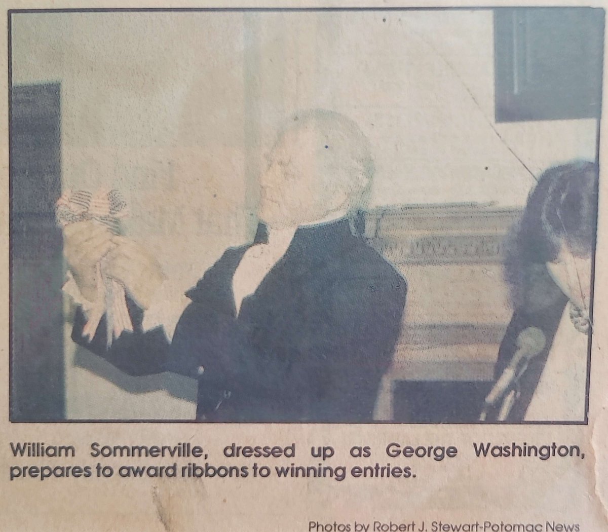 WeemsBotts's tweet image. Happy Pie Day! In 1991, Mount Vernon hosted a cherry pie contest for local museums, &amp;amp; the Weems-Botts Museum took 1st place! The display, inspired by Grant Wood's painting, awarded our museum bragging rights &amp;amp; a bust of Washington, which is still on display in the historic house.
