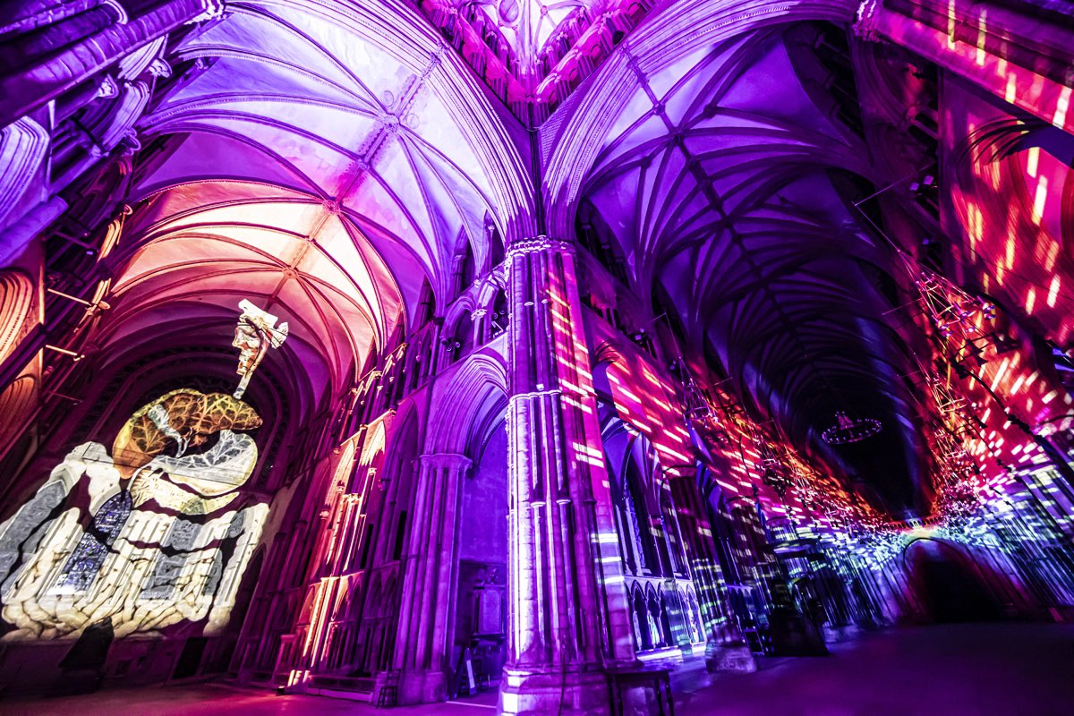 It’s the third evening of #science @LincsCathedral where the walls archways and stunning #architecture of the #cathedral is awash with #lightandsound as visitors walk through the history of #science
