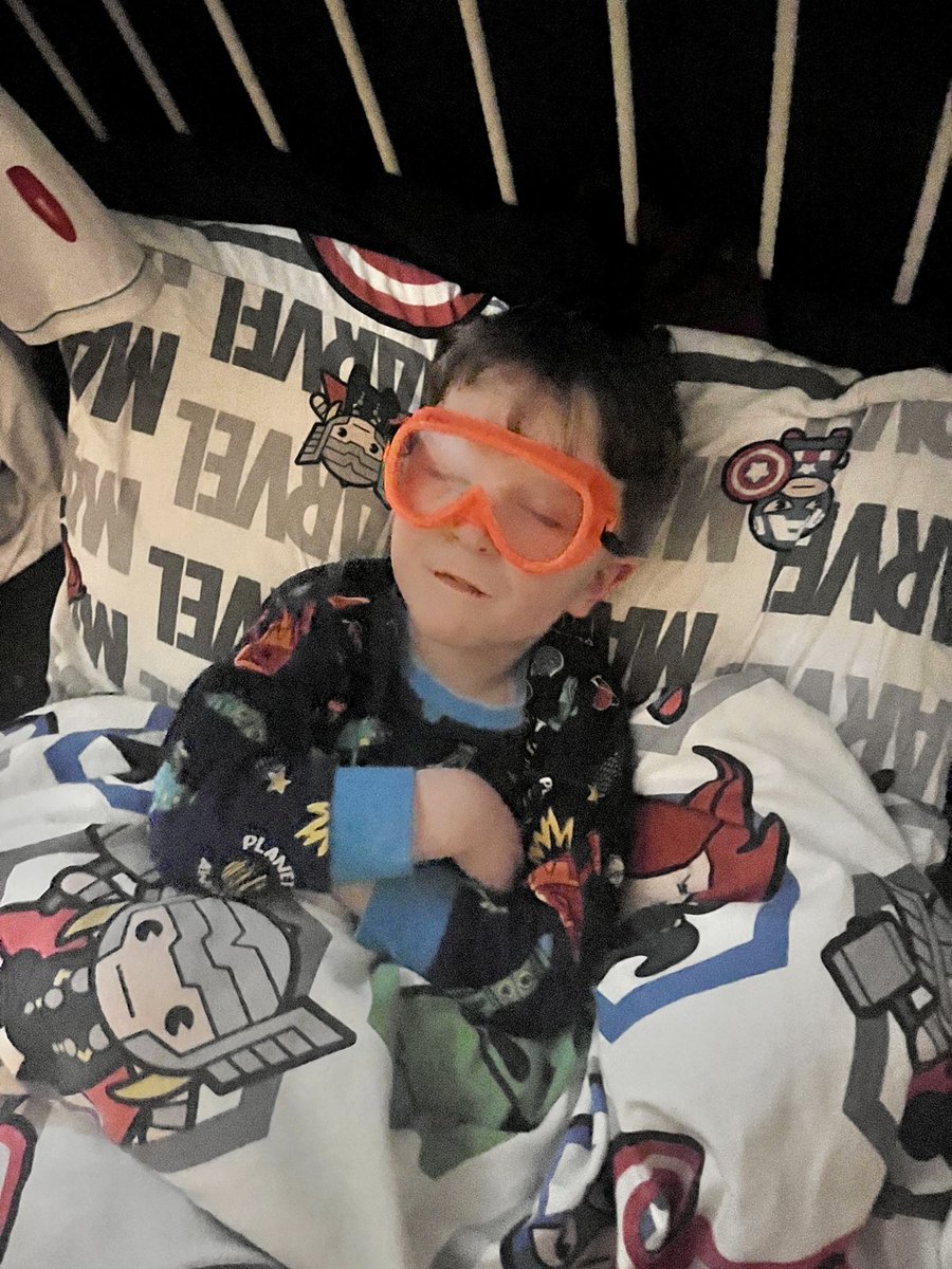 My littlest science 🧪 🧬🧫  has gone to bed with his safety googles on @castlechurchps @ChildrenFirstLP  #scienceday