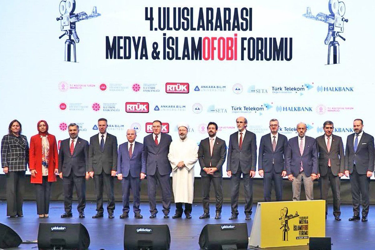 ATO Congresium’da düzenlenen “Küresel ve Yerel Boyutlarıyla İslamofobi” başlıklı 4. Medya ve İslamofobi Forumu’nda kıymetli konuşmacıların sunumlarından istifade etme fırsatı bulduk.
