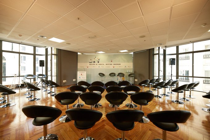 Hoy se ha celebrado la Jornada: 
'Murcia: una pequeña región para invertir a lo grande' organizada por <a href="/elconfidencial/">El Confidencial</a>, a la que ha asistido <a href="/Caniassc/">Pilar Serrano</a> por parte de @at_grupo 

atvalor.com
☎️900869595
📧info@grupoatvalor.com