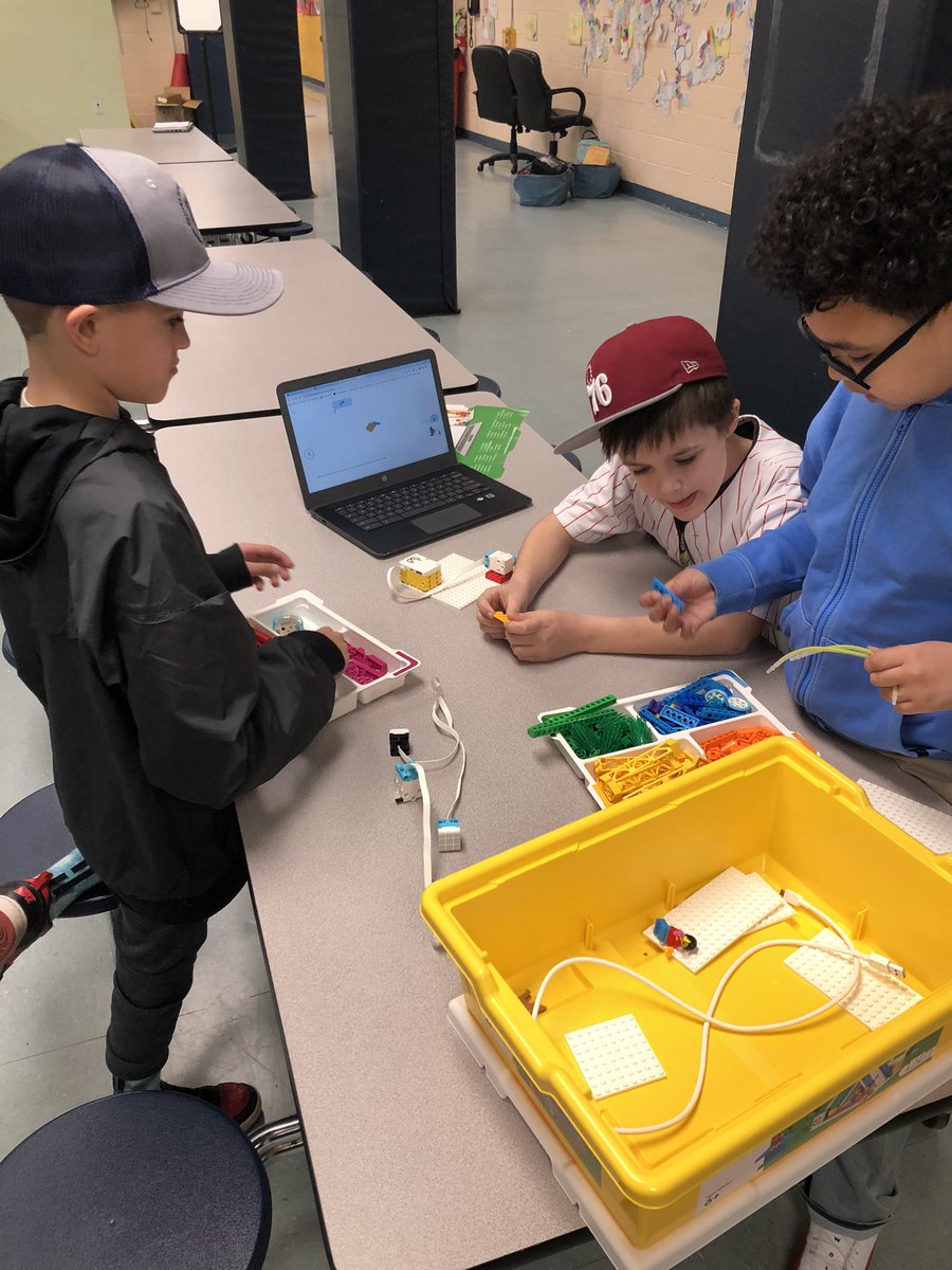Special STEM day with Mr. B from CHS! We love designing Lego creations that solve problems! #collsedu #tatemtweets