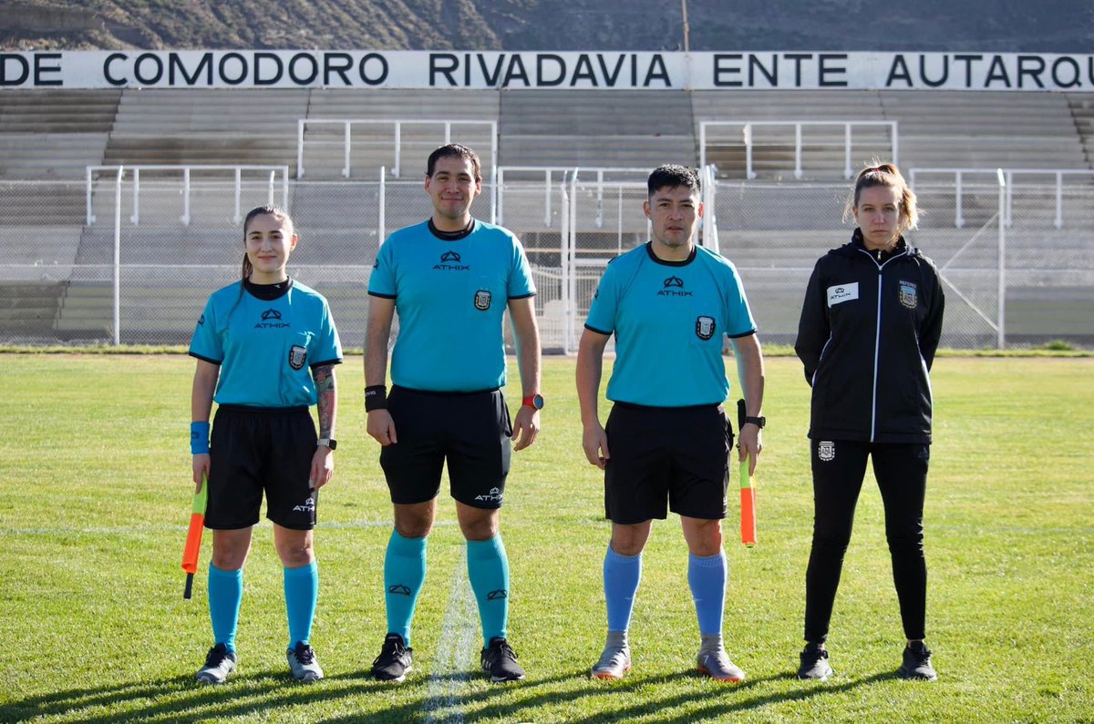 LFCRoficial's tweet photo. CURSO DE ÁRBITRO PROVINCIAL DE FÚTBOL 2024  ⚽️🏟️

❗️Curso gratuito 
🗓️Inicia el día 16 de marzo a las 20 horas en el Club Huergo

📲Podrás inscribirte en el formulario de registro que te dejamos a continuación 
https://t.co/jS9sYS47KY https://t.co/YJ7830s08M