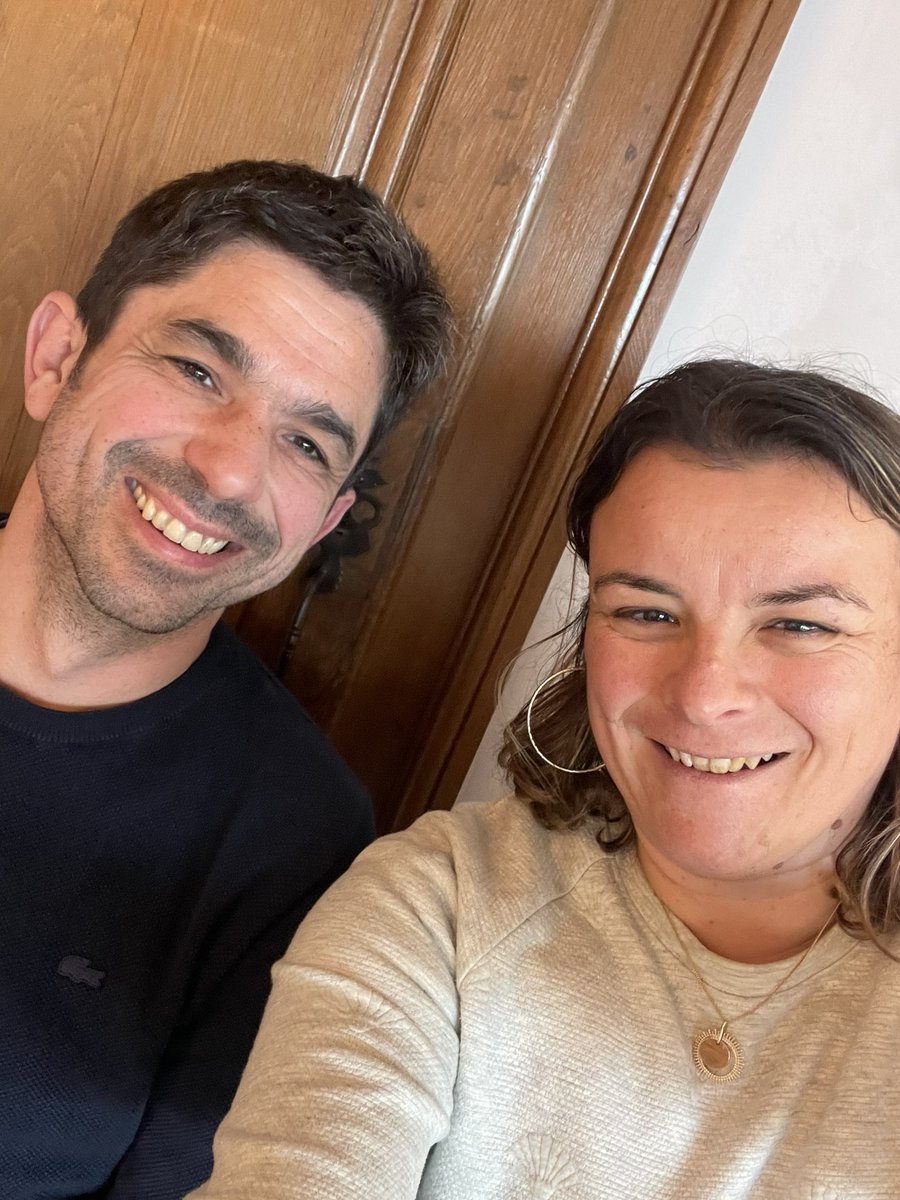 sevjeanneau's tweet photo. Aujourd’hui présentation de l’association @Fragritwittos et de la #commpositive sur les réseaux sociaux en trio avec 2 témoins qui ont partagé leur expérience @avocatdeschamps et @d_forge #agriculture https://t.co/YlZ49D0tZq