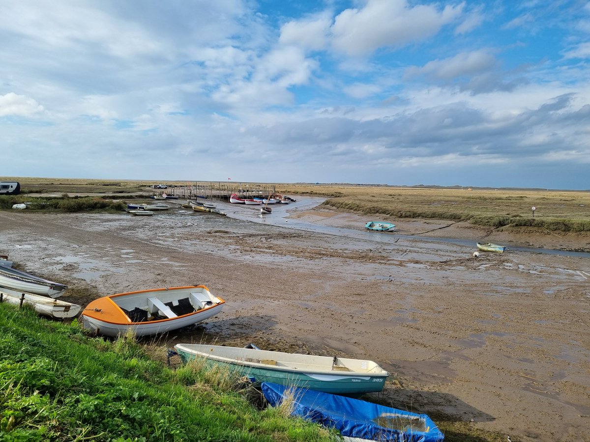 CallMalcolm's tweet photo. Low tide Morston Quay, love this place. https://t.co/9pbHlpenSj