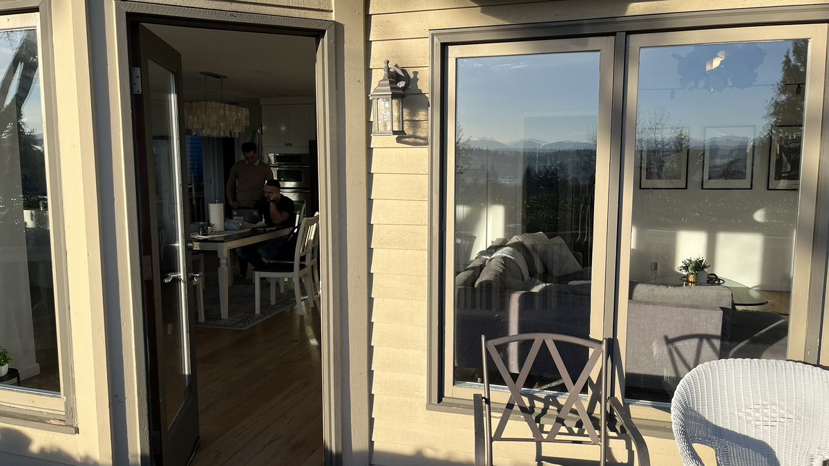 Such a nice breakfast view and the nerds just look at their screen. Guess this is #MVPBuzz