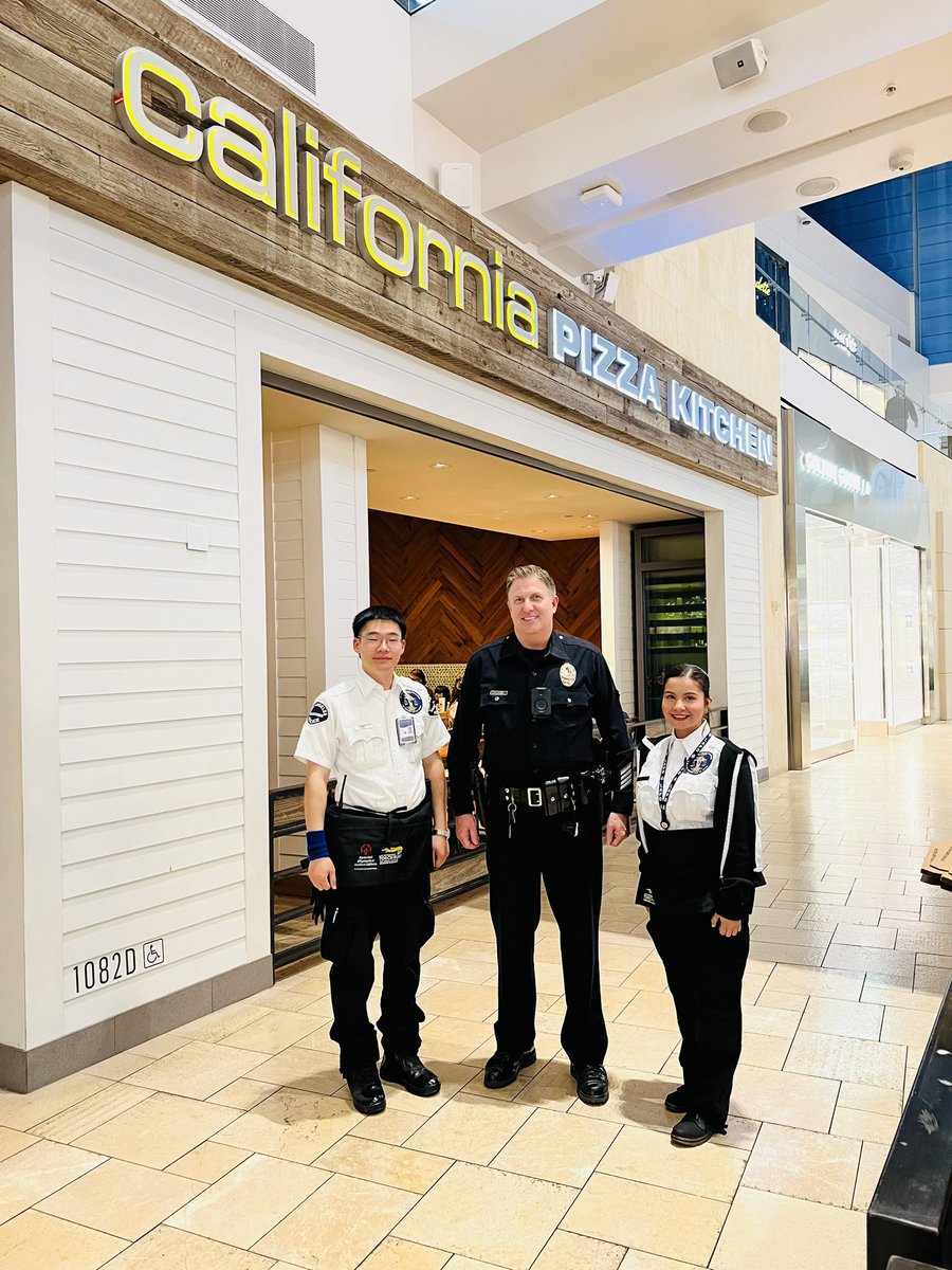 We had a very successful #tipacop event last night. Big thank you to our @LAPDTopanga VCP team who is always willing to lend a helping hand wherever needed.  
@LAPDHQ 
@LAPDRuby 
@letr4sosc 
@SpecialOlympics