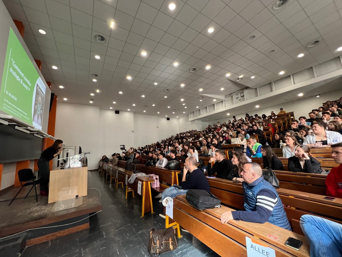 "Comment concilier écologie &amp; santé ?" 1ère édition du Business Game Pharm'Innov ! 250 étudiants en L3 par équipe de 5 depuis hier 14h jusqu'à demain 

plus d'infos =&gt; tinyurl.com/y4h2a7ny

<a href="/PepiteProvence/">PÉPITE Provence</a> <a href="/JPM_Pharma/">Junior Phocéenne du Médicament</a> <a href="/doyenspharma/">Conf Doyens Pharmacie</a> <a href="/borg_jp/">Borg JP</a> <a href="/Ordre_Pharma/">Ordre national des pharmaciens</a>