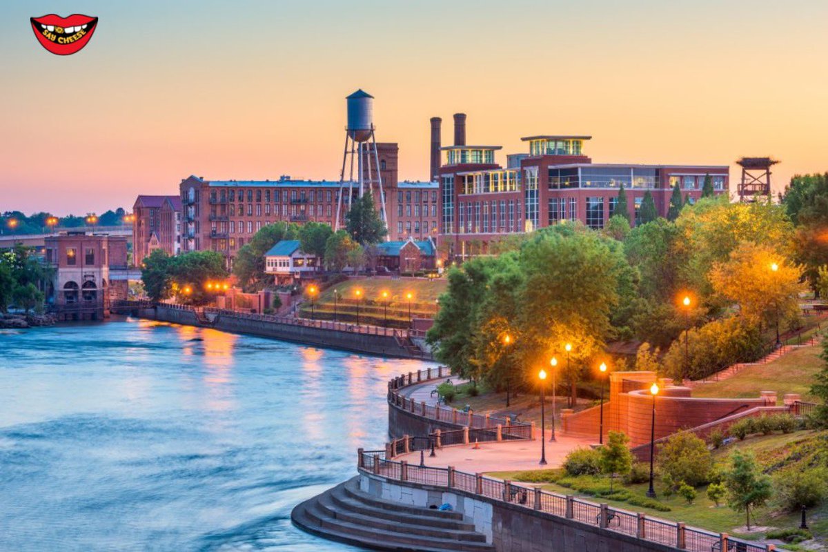 SaycheeseDGTL's tweet photo. The city of Columbus, Georgia will be paying $7,400 to anyone who wants to move there. The package includes $5,000 for relocation expenses. https://t.co/kVglEnj62c