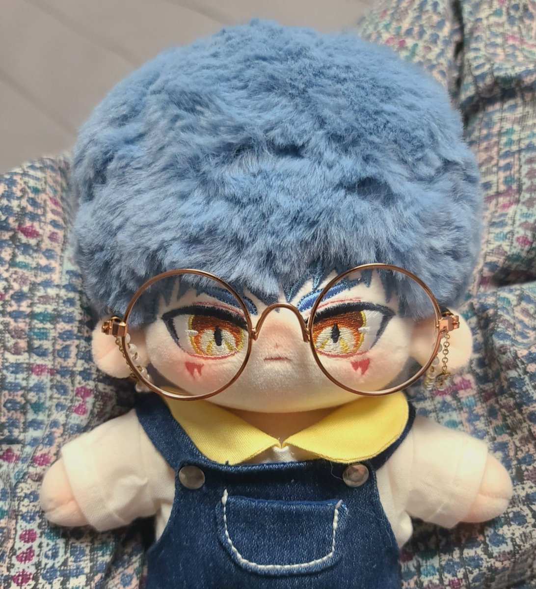 22680Aska's tweet photo. 신하와 학 소량복제 합니다!
비싸도 난 꼭 이 아이를 데려오고 싶다 하시는 분만 댓글에 🖤💙 남겨주세요!

💙 신아
🖤 학 https://t.co/ip5pr5RqOy