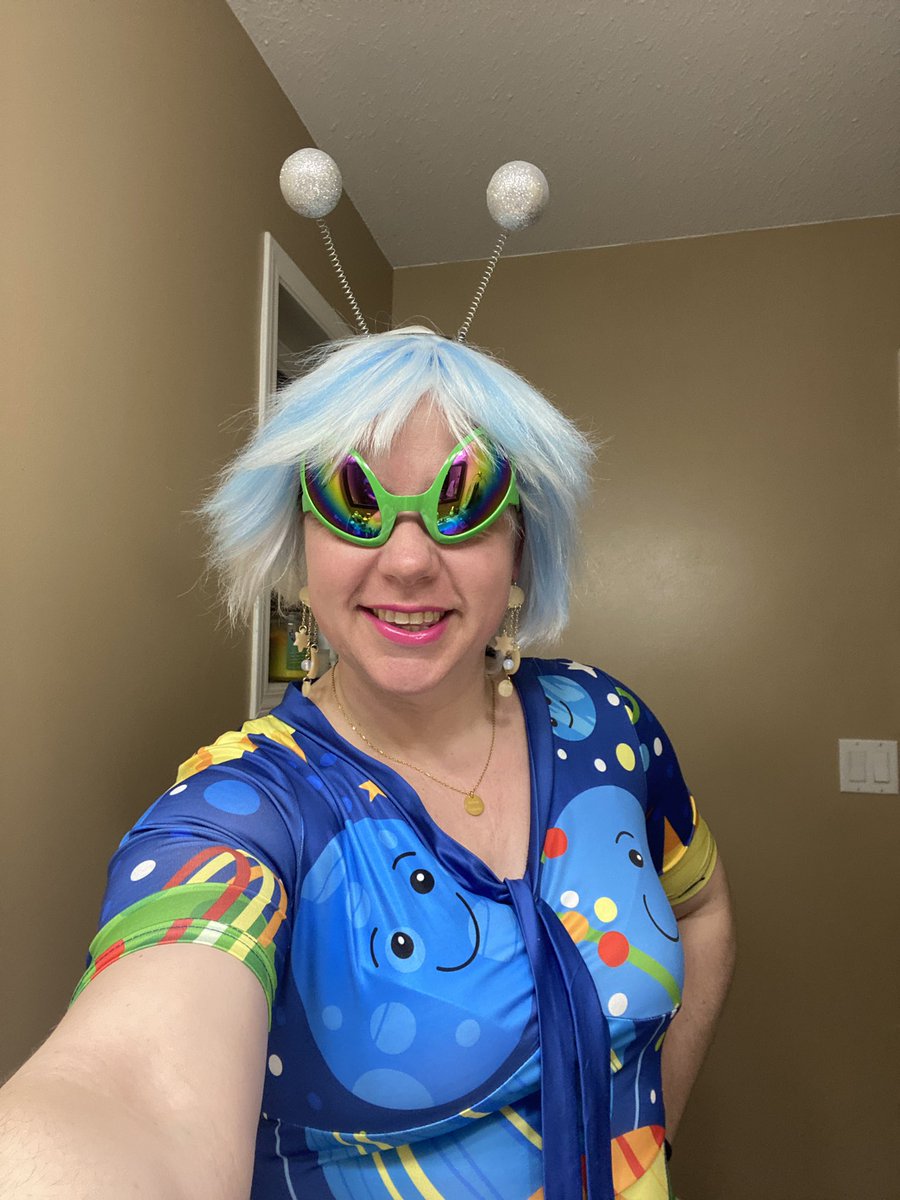 Space Day <a href="/IRIC_WC/">IRIC</a> for win! Great way to end the week!