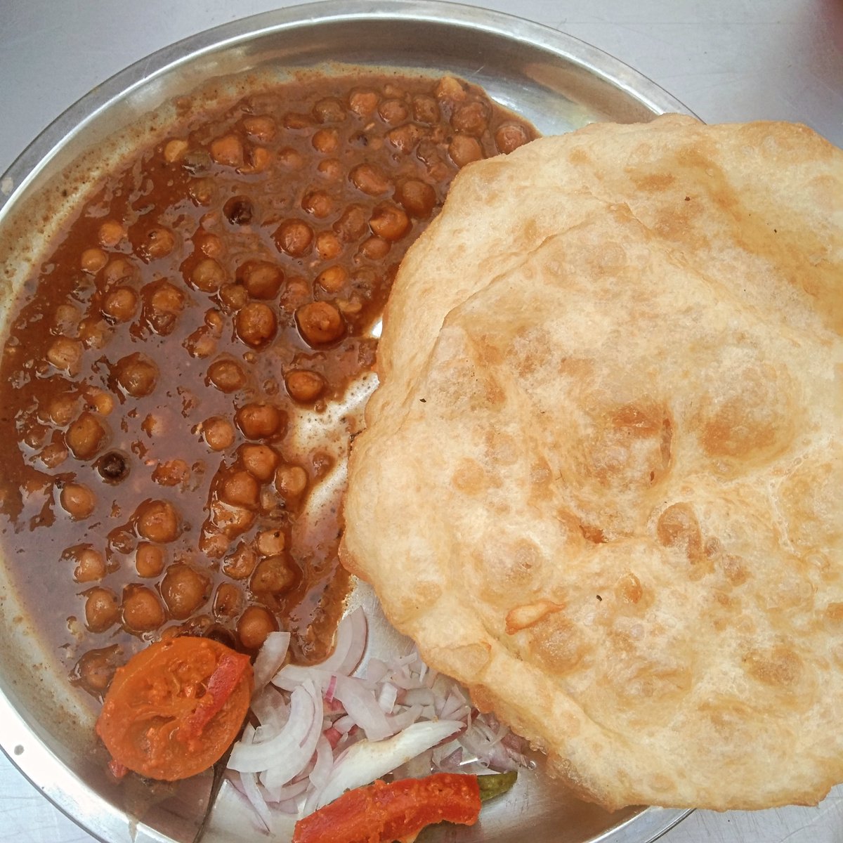 It's not chola ..but chole.. #cholebhature . Singular / plural pls.  #JustSaying 

#chole #food #foodie  #foodblogger #streetfood  #foodie #foodphotography  #streetfood #instafood #foodgasm #food #delhifoodie #delhi #streetfoodindia