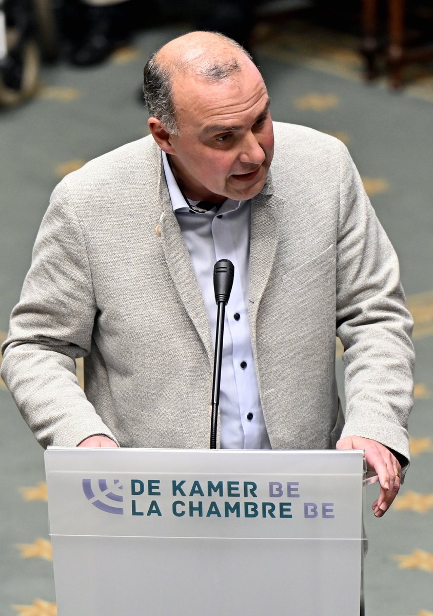 “Wie onwaardig is om het uniform te dragen, om ons land en onze burgers te dienen, moet er onmiddellijk uit. We mogen niet toelaten dat een kleine groep van militairen een gans korps in diskrediet brengt.' @TimVandenput in @DeKamerBE