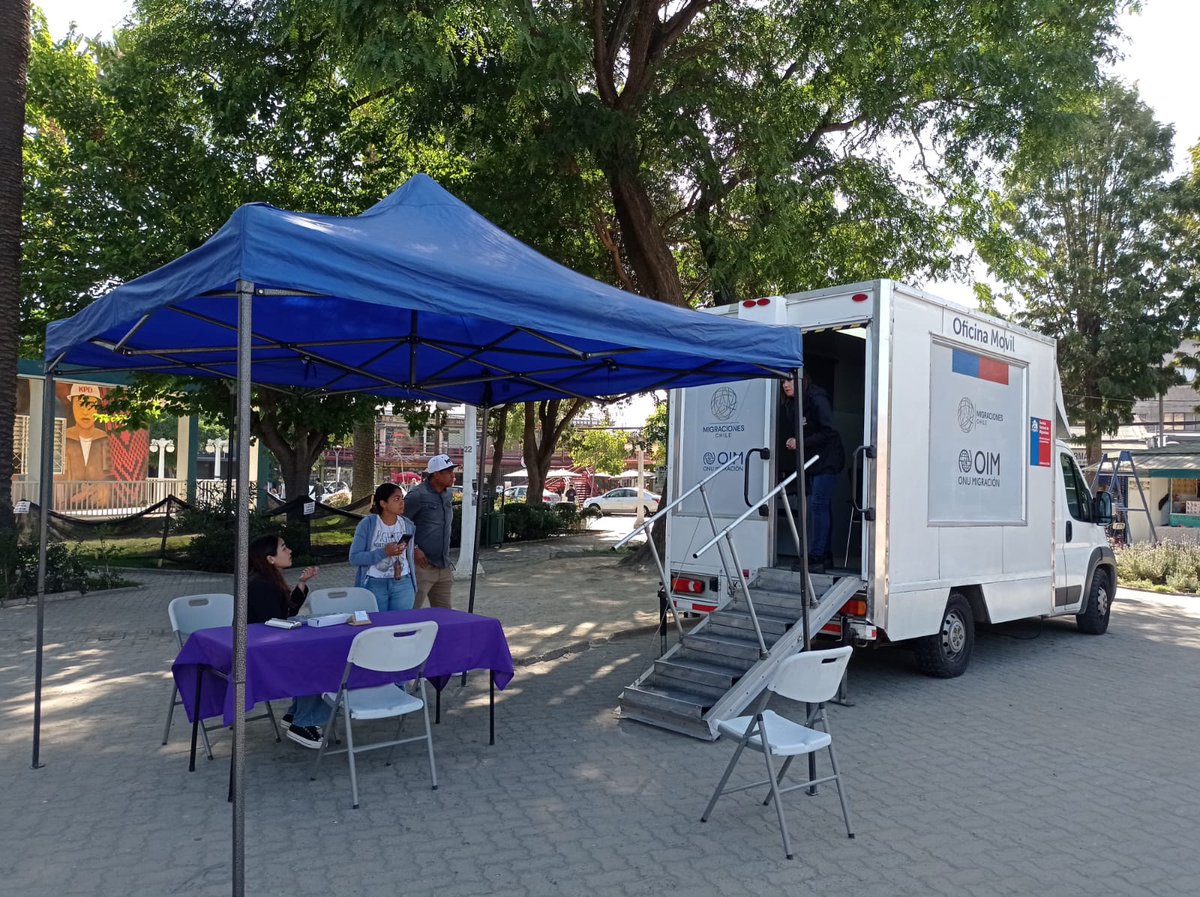 OnStreetChile's tweet photo. ¡CONOCE NUESTROS NUEVOS CLIENTES!

En febrero @Onstreetchile inició operación de dos Tiendas Entel Móvil y dos Migrantes Móvil en las regiones de Valparaíso y Araucanía.

#nuevosclientes #túnosmueves #oficinamovil #sucursalmóvil

@entel
@migracionescl https://t.co/3OqQqlaKPK