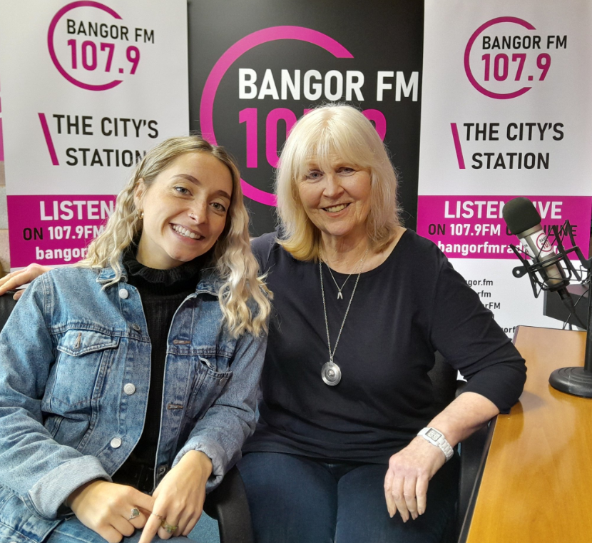 𝗟𝗜𝗦𝗧𝗘𝗡 𝗔𝗚𝗔𝗜𝗡
Sophie French chats to Bangor FM's Jan Fox about her beautiful single 'To the Moon.'
LISTEN: tinyurl.com/2juzpnbd