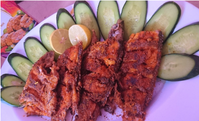 aro88595's tweet photo. This is the new product that is being introduced, for the first week it is half price. The original price is £15 for 4 slices, however for the first week it is £7.50. 
Don't miss the offer  🏃‍♂️🏃‍♀️

#Fish,#HalfPrice,#DesiDelight,#WithSauses,#SpecialOffer,#NewProduct https://t.co/EnW1CFjUcz