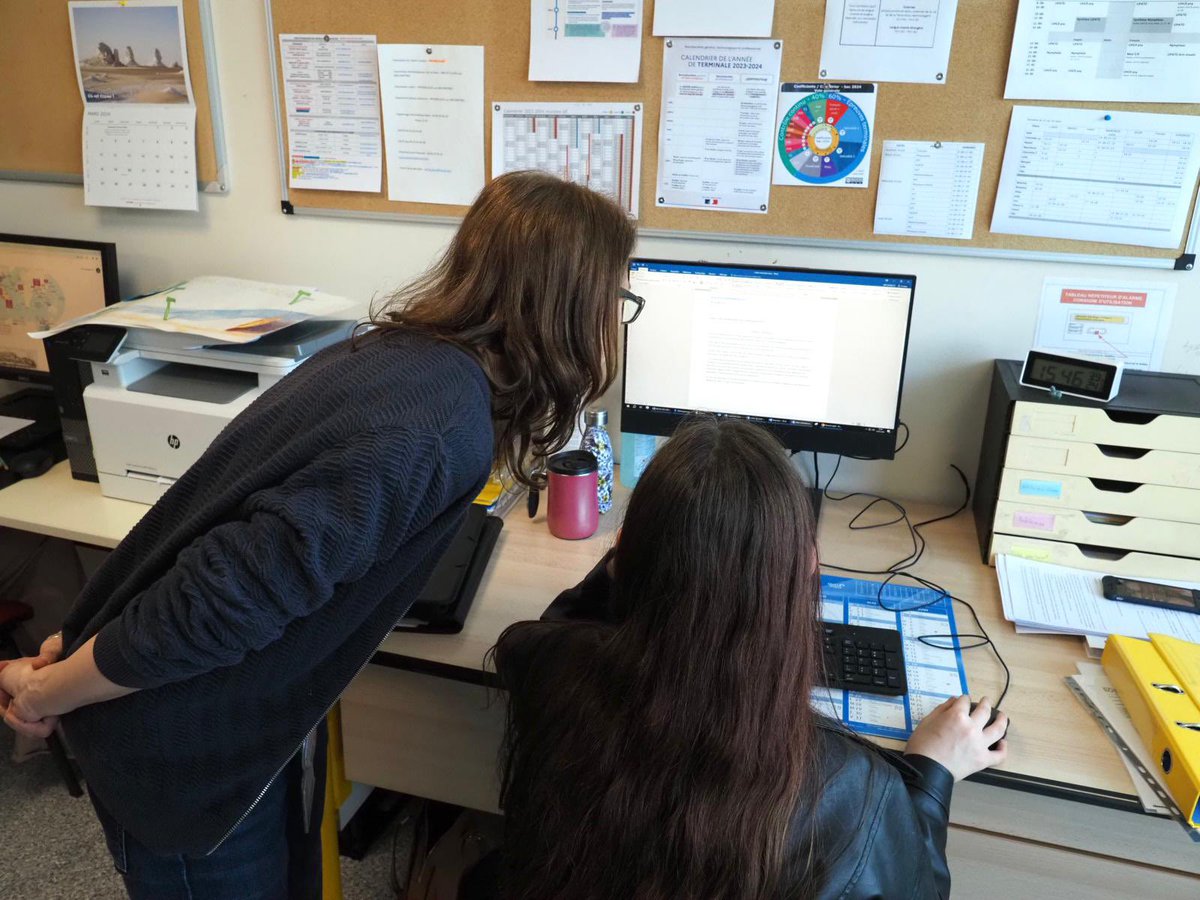 Eric Ciotti (@eciotti) on Twitter photo Visite passionnante de l'unité d’enseignement des hôpitaux pédiatriques de #Nice06 <a href="/FLenval/">Fondation Lenval</a>.
Cet accompagnement scolaire des enfants est remarquable.
Avec <a href="/ca_ginesy/">Charles Ange Ginésy</a>, nous soutenons les établissements de santé pour offrir le meilleur à nos jeunes patients. Visite passionnante de l'unité d’enseignement des hôpitaux pédiatriques de #Nice06 <a href="/FLenval/">Fondation Lenval</a>.
Cet accompagnement scolaire des enfants est remarquable.
Avec <a href="/ca_ginesy/">Charles Ange Ginésy</a>, nous soutenons les établissements de santé pour offrir le meilleur à nos jeunes patients.